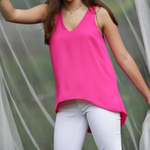 pink sleeveless top
